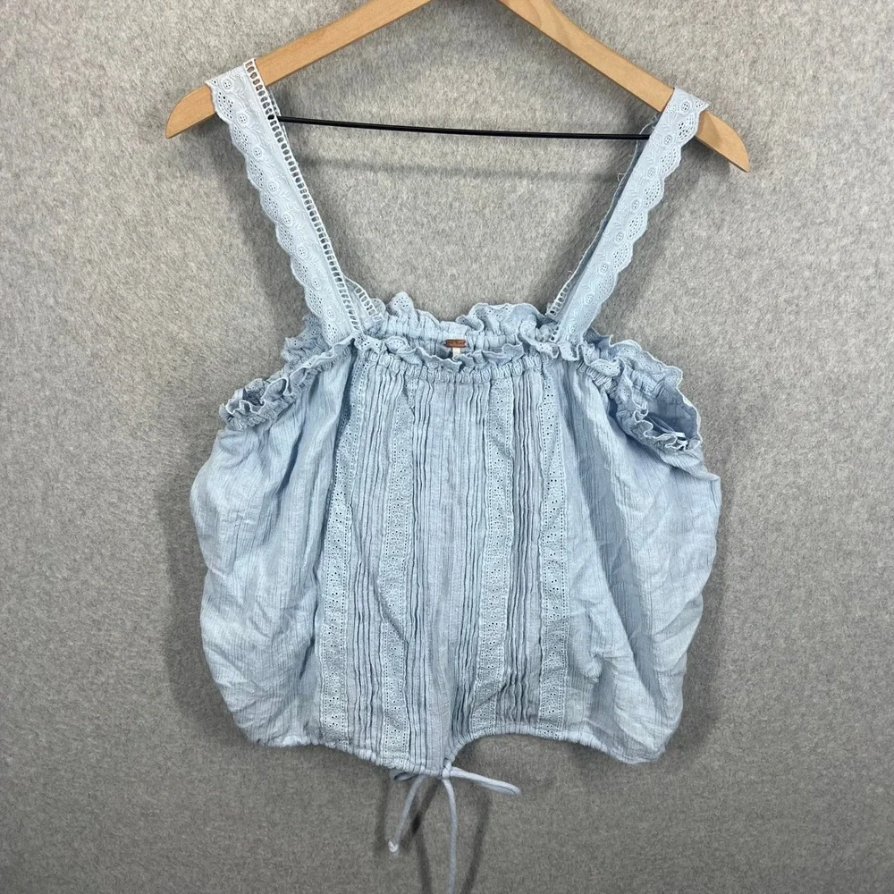 Free‎ People Chambray Tank Top Women L Light Blue Eyelet Ruffle Tie Hem NWT